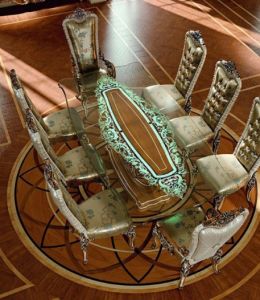 Стол со стеклянной столешницей  L. 254  x  130   H. 81,5  в Москве - 1077360 руб